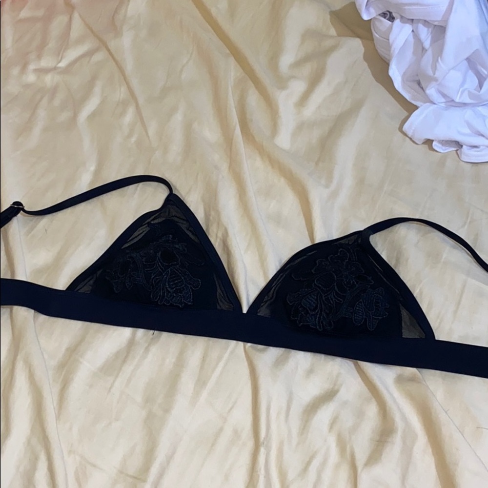Women’s bathing suit top